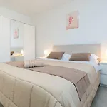Apartment Vita アパート
