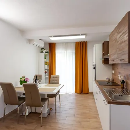 Apartment Vita Διαμέρισμα Πόρετς