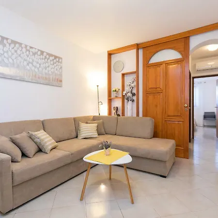 Apartment Vita Πόρετς